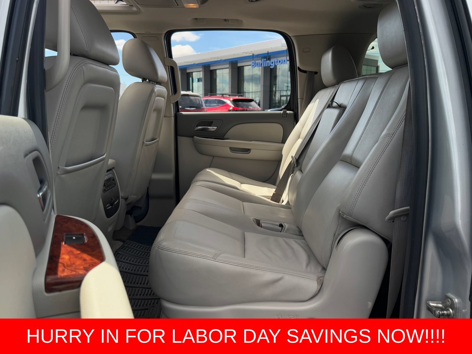 Used 2014 Chevrolet Suburban LT AWD/4WD image 21