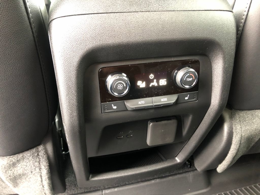 New 2026 Chevrolet Traverse RS w/ LPO, Floor Liner Package image 25