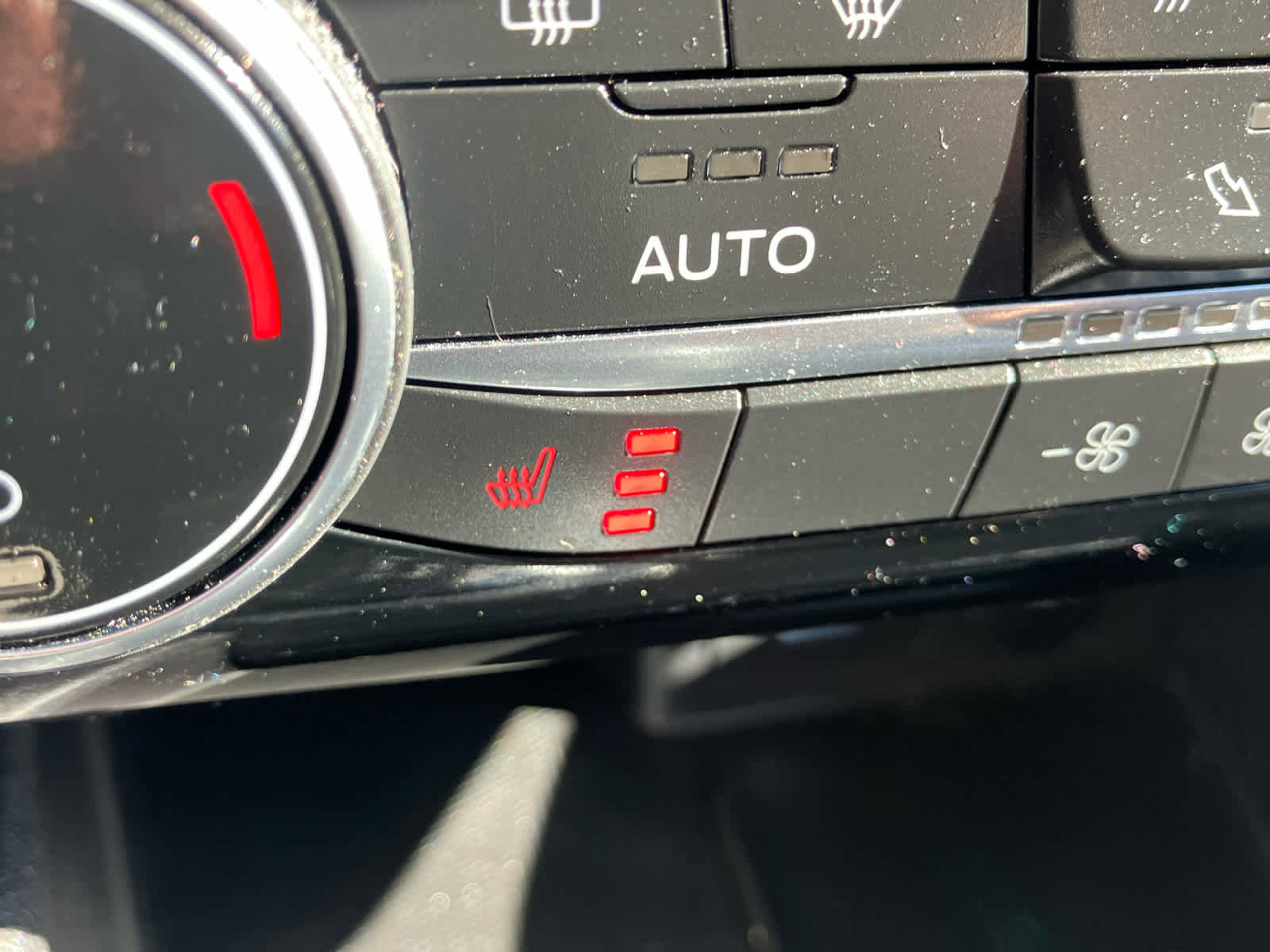 Used 2022 Ford Escape SE w/ SE Sport Appearance Package FWD image 13