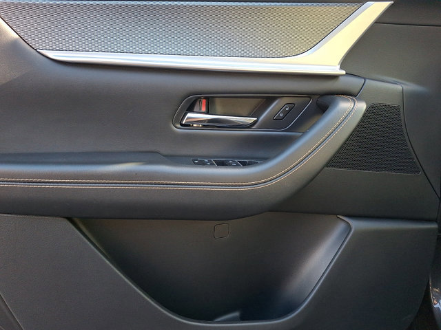 Used 2024 MAZDA CX-90 3.3 Turbo w/ Preferred Package image 12