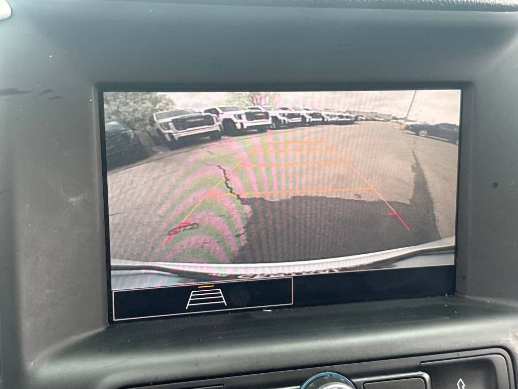 Used 2023 GMC Terrain SLE w/ Driver Convenience Package image 21