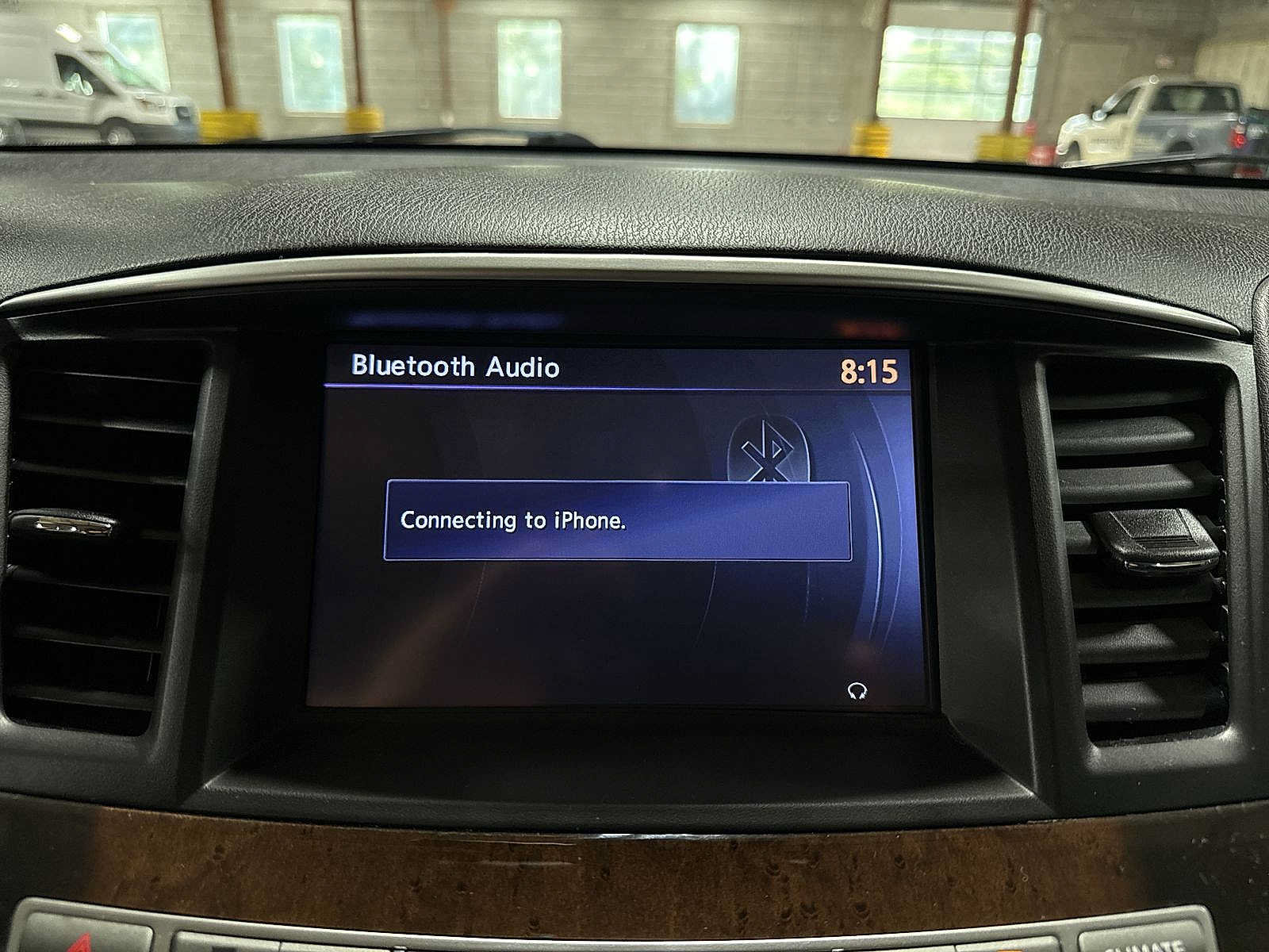 Used 2015 INFINITI QX60 Luxe w/ Deluxe Touring Package AWD/4WD image 22
