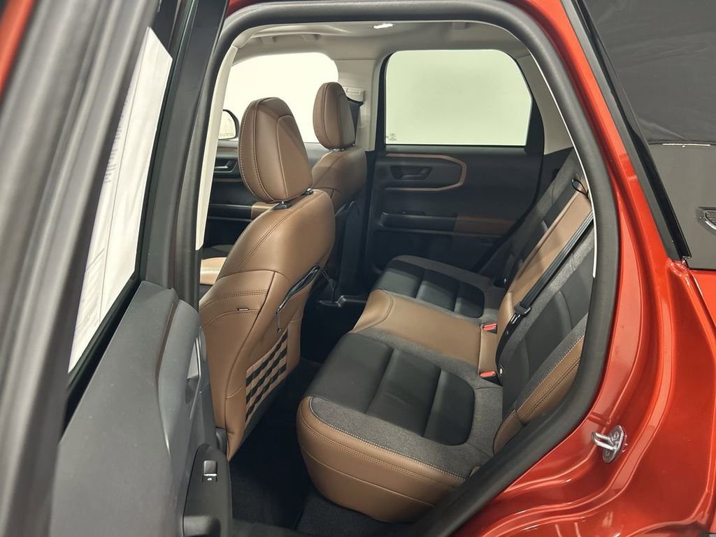 Used 2022 Ford Bronco Sport Outer Banks w/ Tech Package AWD/4WD image 9