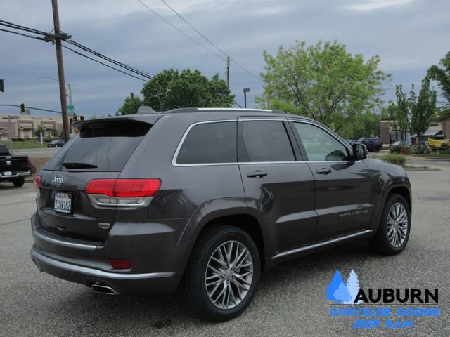 Used 2017 Jeep Grand Cherokee Summit image 7