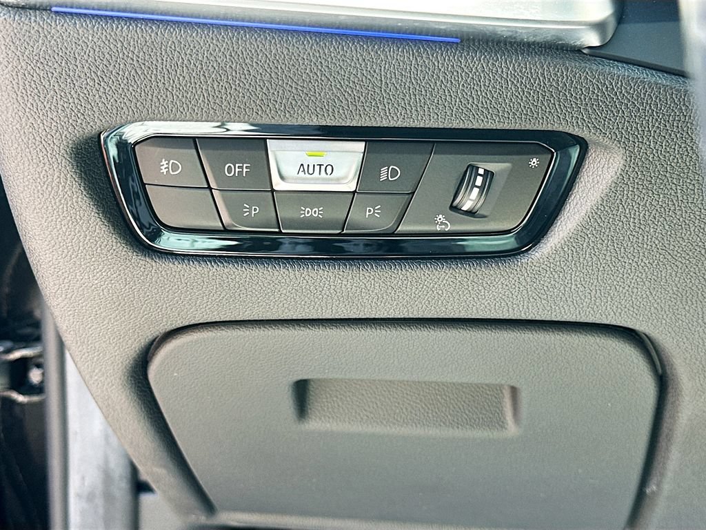 Used 2021 BMW 430i Coupe w/ M Sport Package RWD image 10