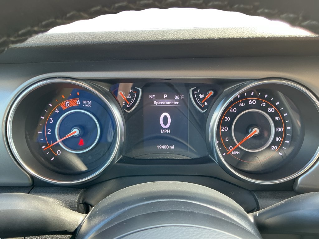 Used 2022 Jeep Gladiator Sport AWD/4WD image 16