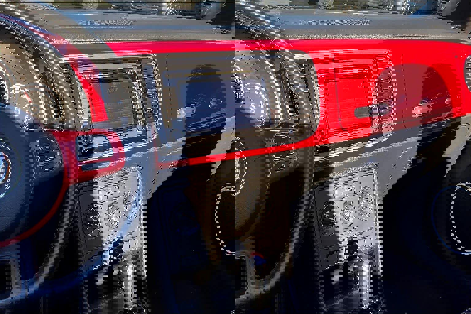 Used 2014 Volkswagen Beetle 2.5 image 9