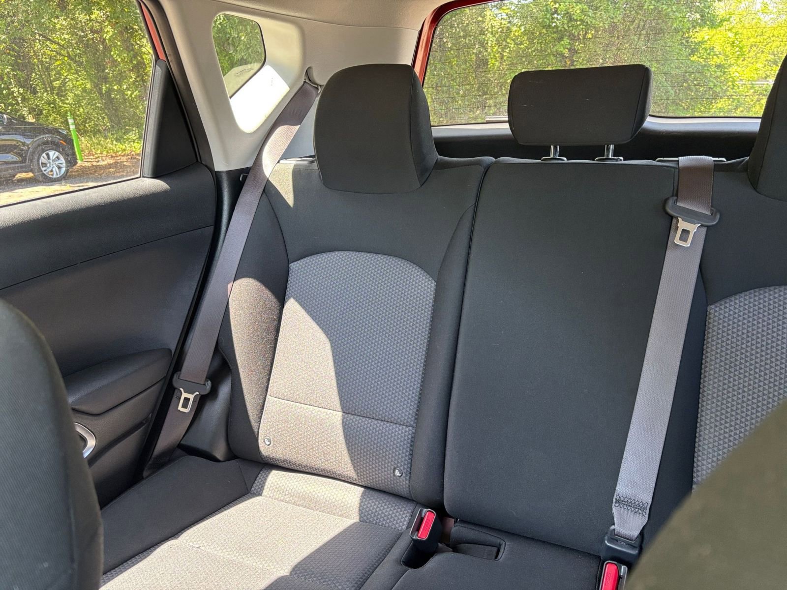 Used 2025 Kia Soul LX w/ LX Technology Package FWD image 37