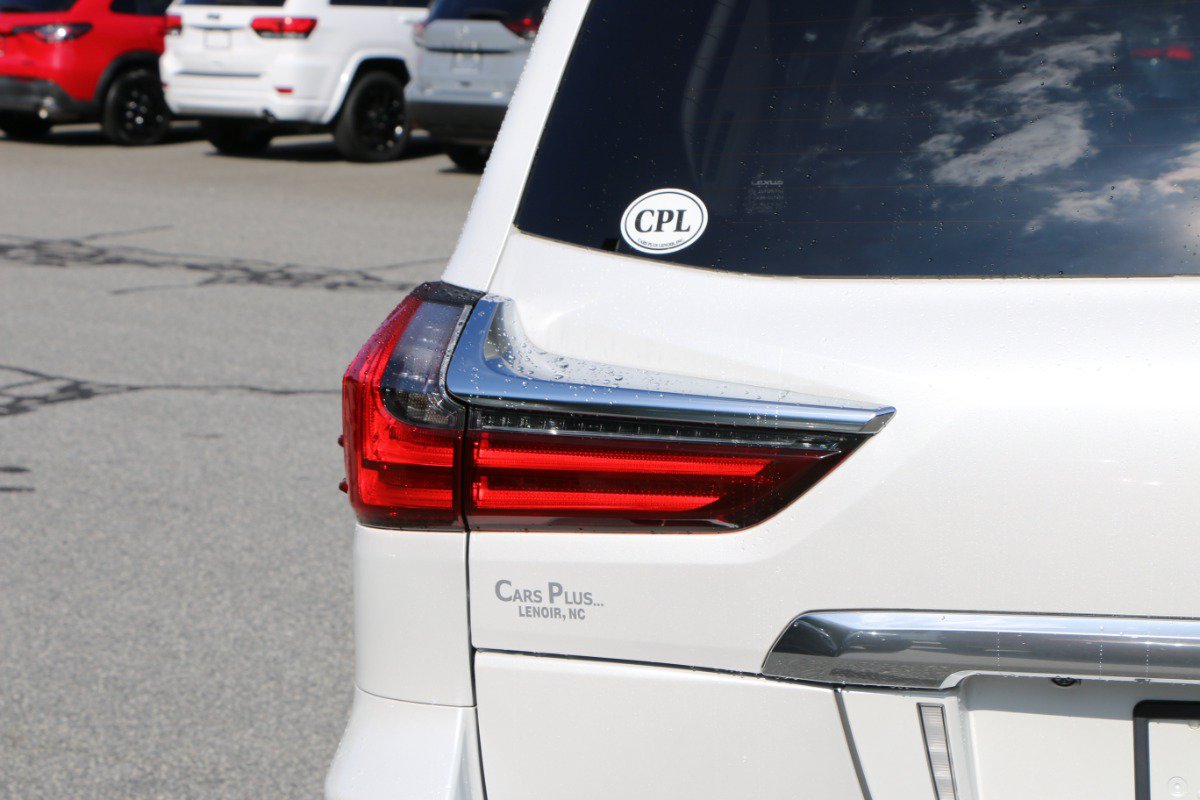 Used 2021 Lexus LX 570 4WD w/ Luxury Package image 6