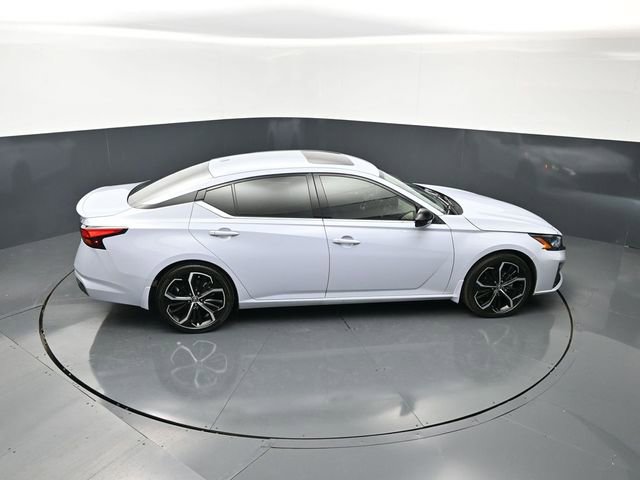 Used 2023 Nissan Altima 2.5 SR w/ SR Premium Package FWD image 21