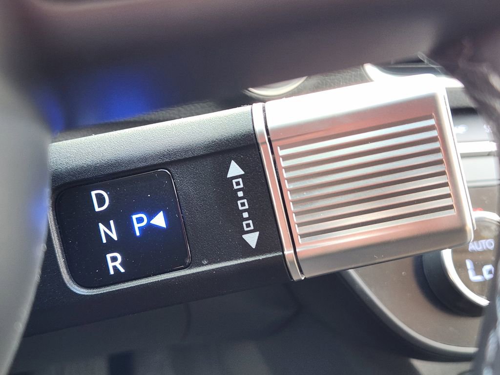 Certified 2025 Hyundai Sonata Limited FWD image 17