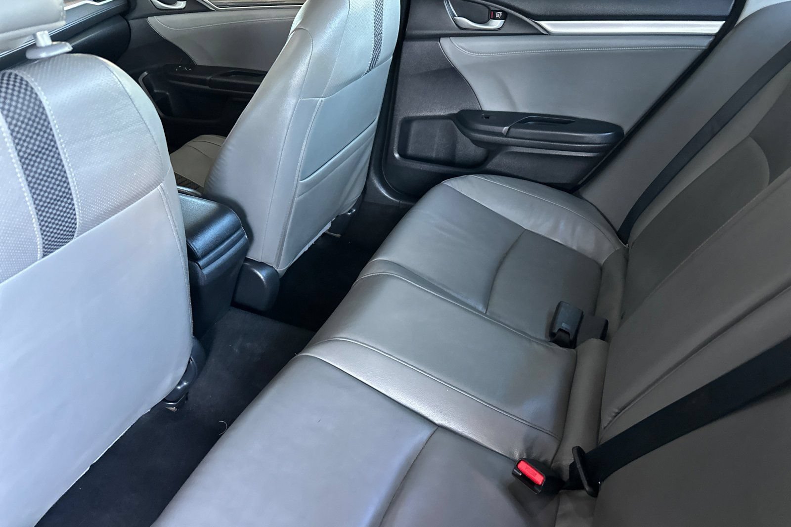 Used 2019 Honda Civic EX-L image 12