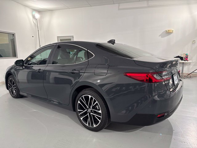 Used 2026 Toyota Camry XLE AWD/4WD image 5
