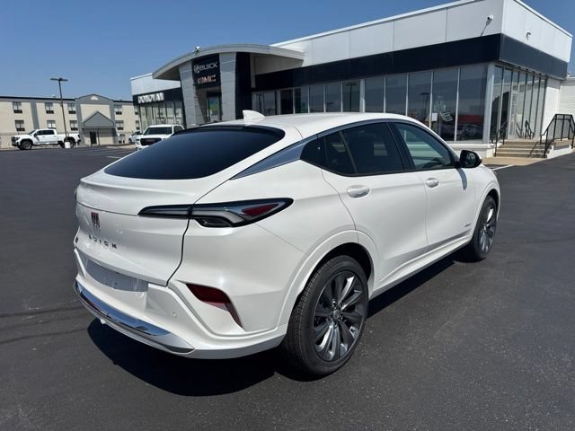 New 2026 Buick Envista Avenir FWD image 3