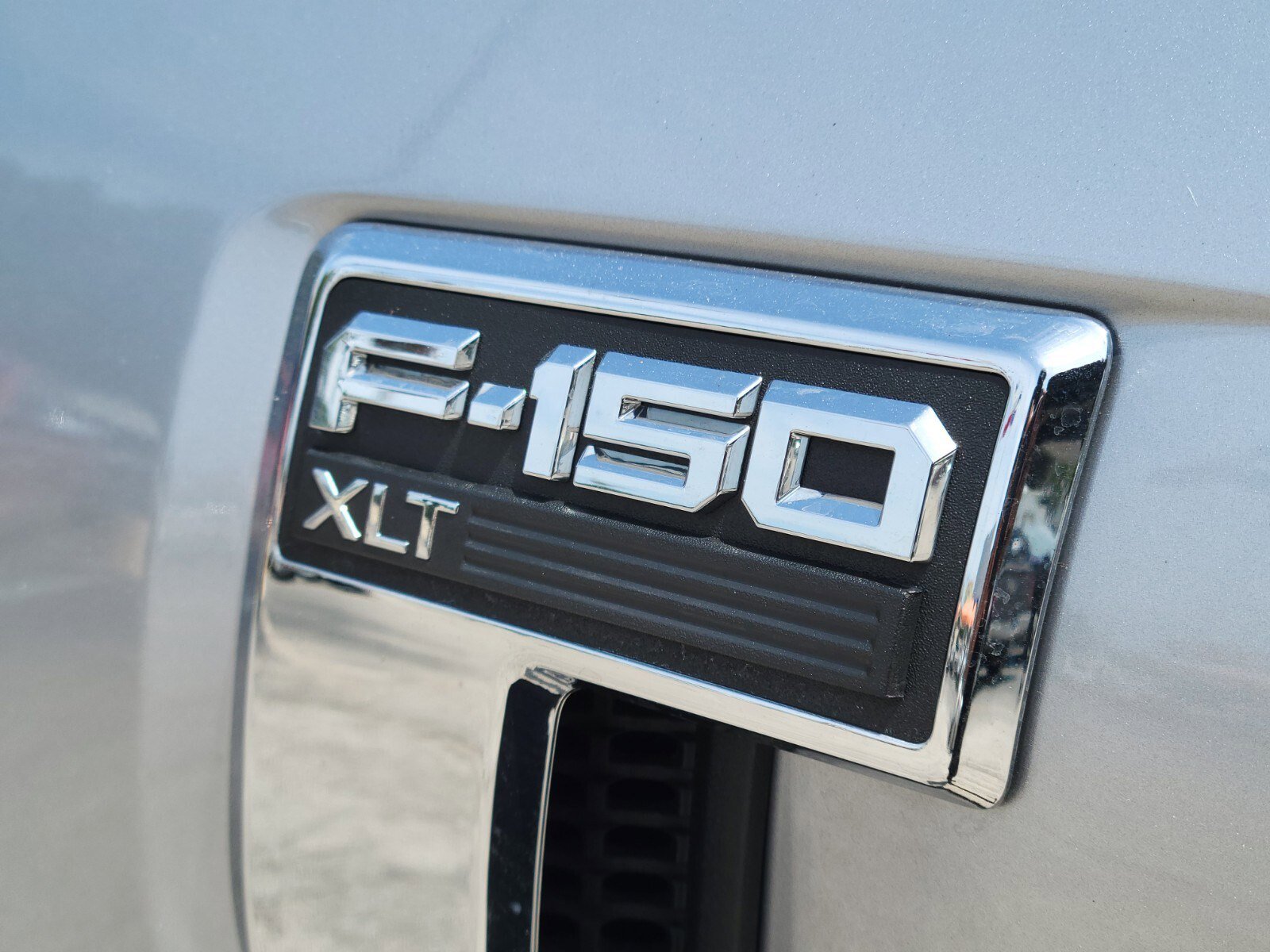 Used 2024 Ford F150 XLT w/ Mobile Office Package image 10