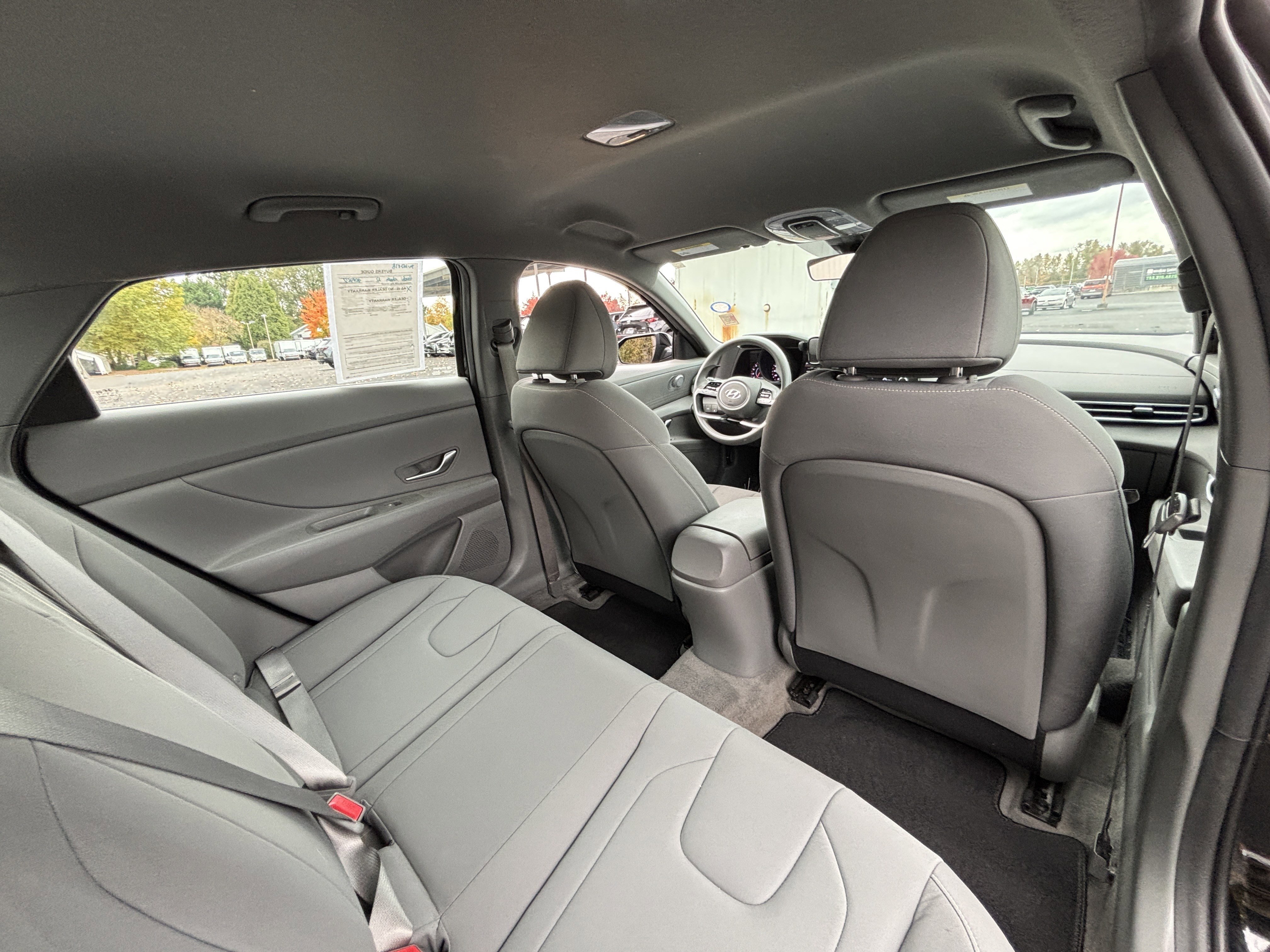 Used 2023 Hyundai Elantra SEL w/ Cargo Package image 13