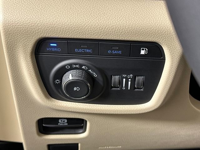 Used 2022 Jeep Grand Cherokee Limited 4xe w/ Luxury Tech Group II image 19