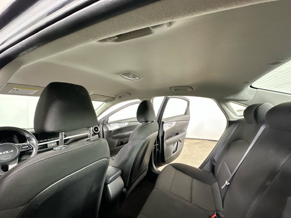Used 2023 Kia Forte LXS FWD image 14