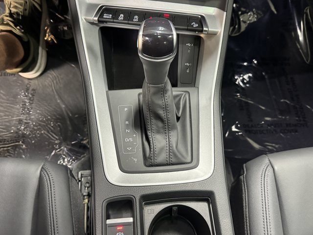 Certified 2023 Audi Q3 2.0T Premium w/ Convenience Package AWD/4WD image 22