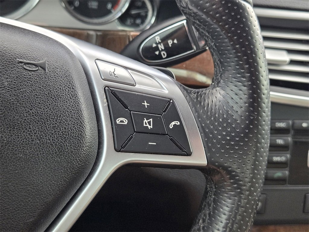 Used 2013 Mercedes-Benz E 350 Sedan image 27