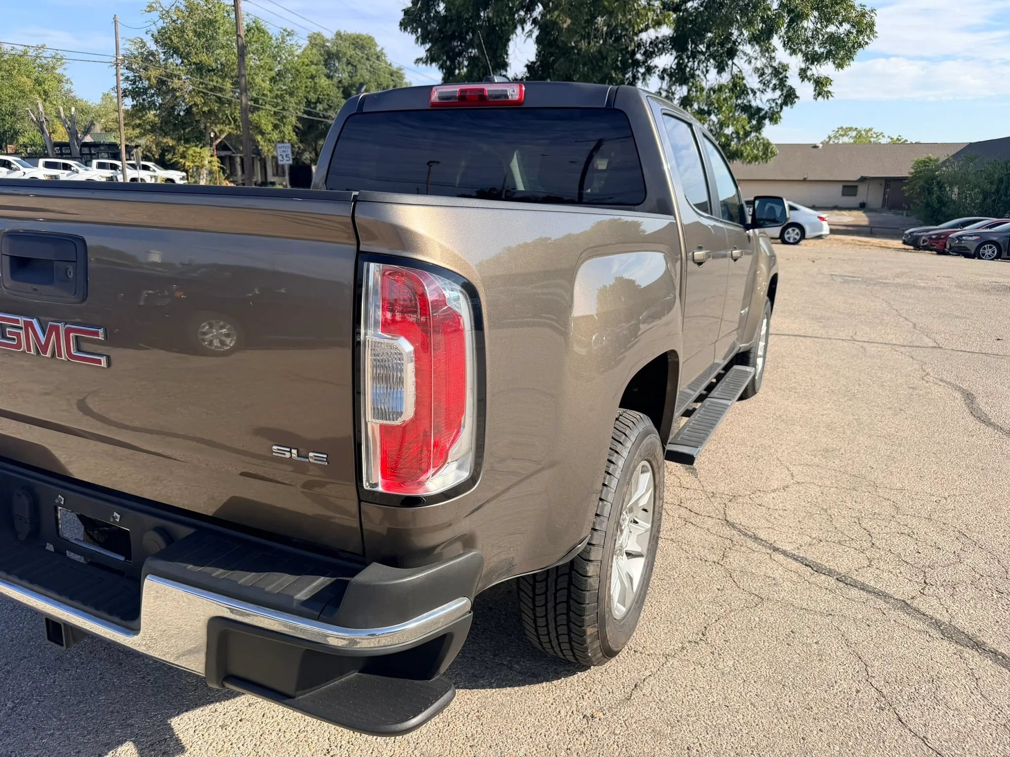 Used 2015 GMC Canyon SLE w/ SLE Convenience Package RWD image 11
