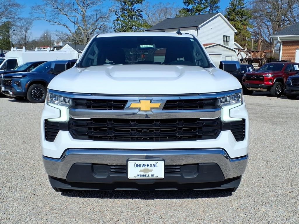 Used 2022 Chevrolet Silverado 1500 LT image 2