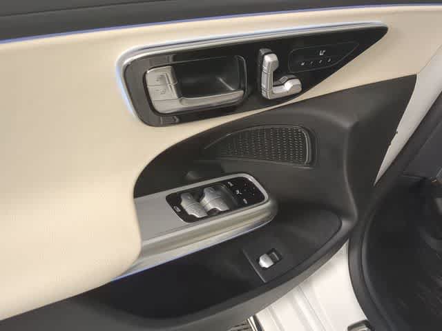 Used 2026 Mercedes-Benz E 350 4MATIC Sedan image 17