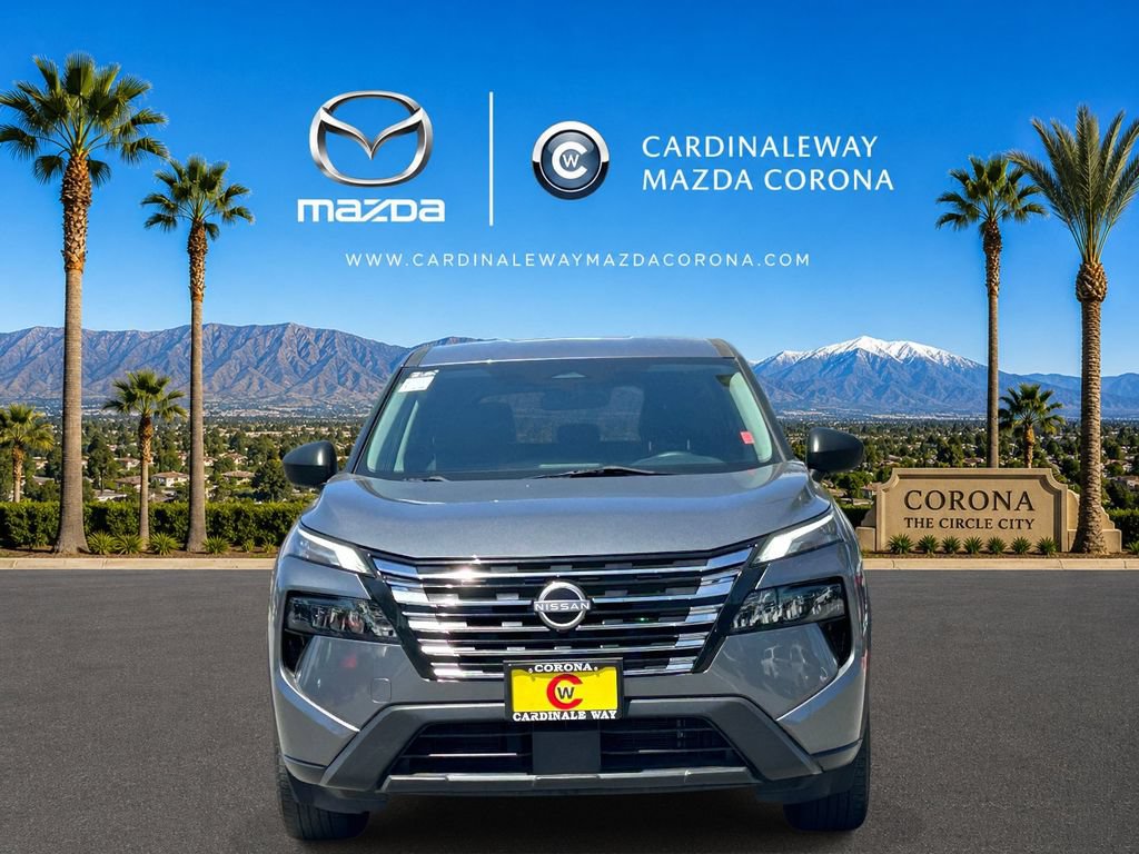 Used 2024 Nissan Rogue S FWD image 8
