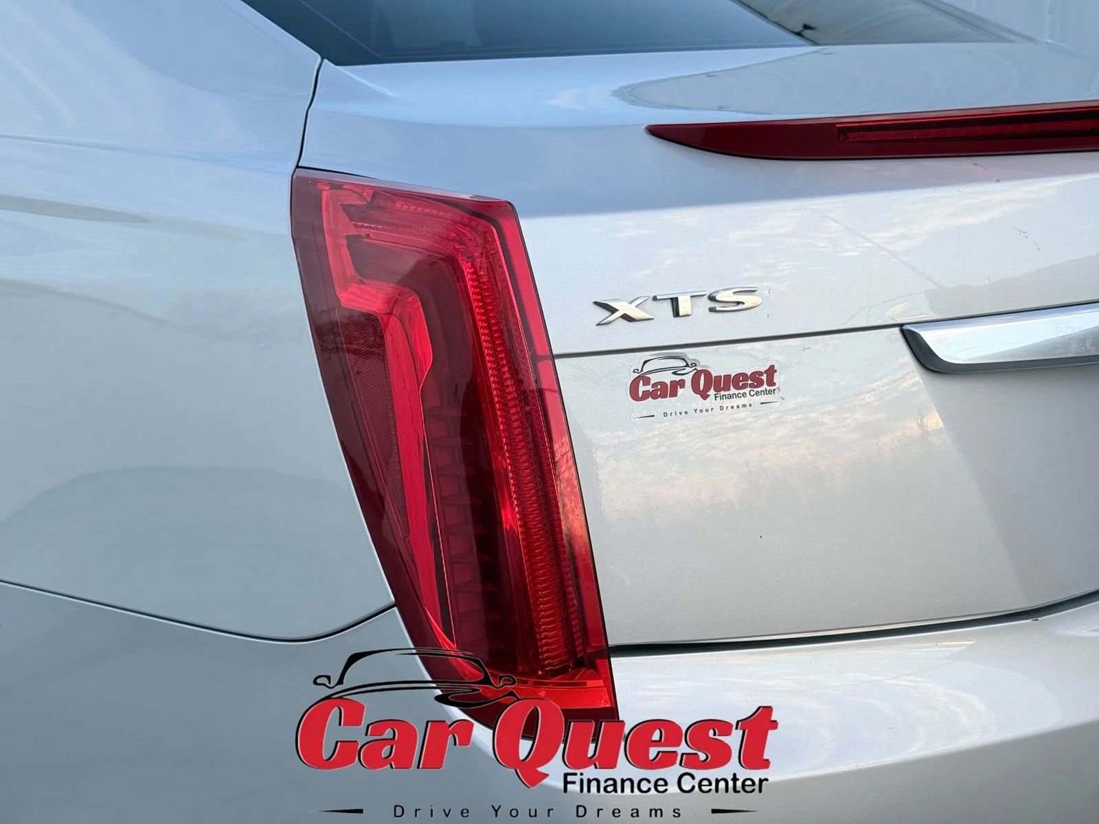 Used 2017 Cadillac XTS Luxury image 23