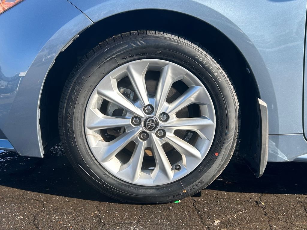 Used 2021 Toyota Corolla LE w/ LE Convenience Package image 10