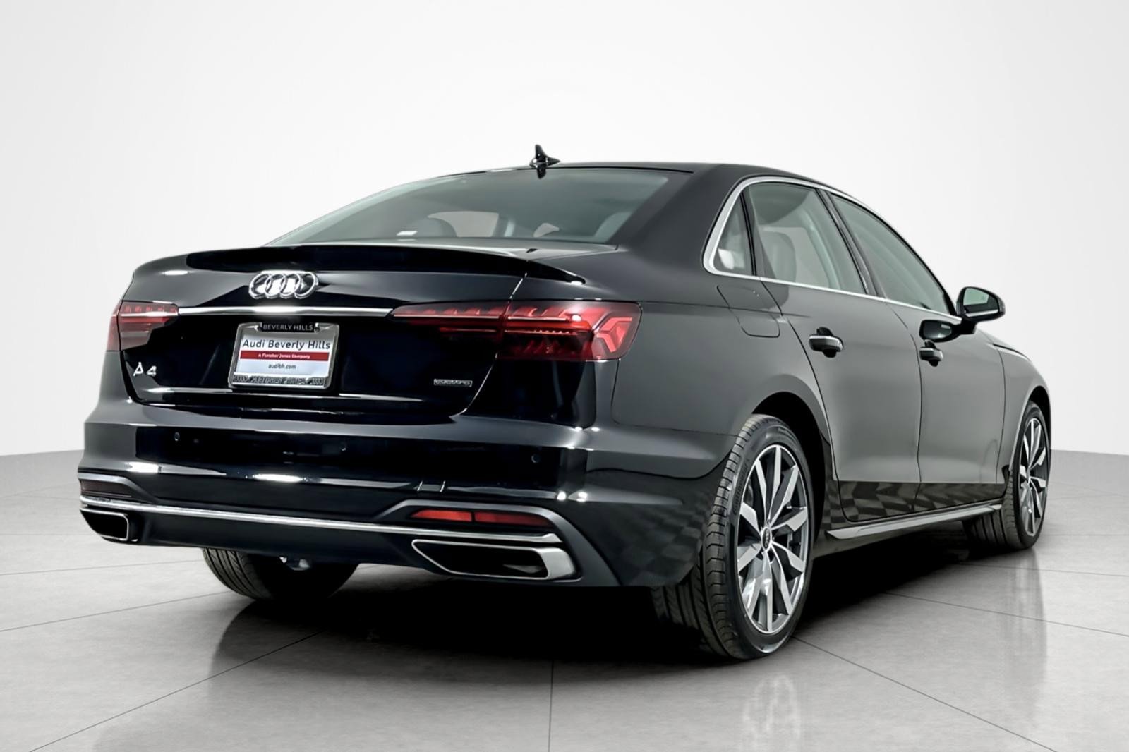 Used 2023 Audi A4 2.0T Premium w/ Convenience Package image 5