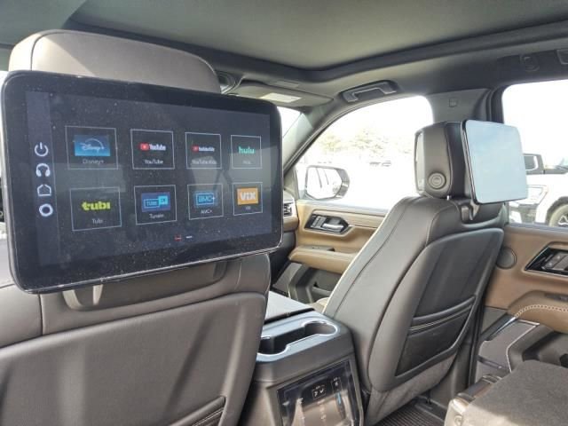 Used 2026 GMC Yukon XL Denali Ultimate image 3