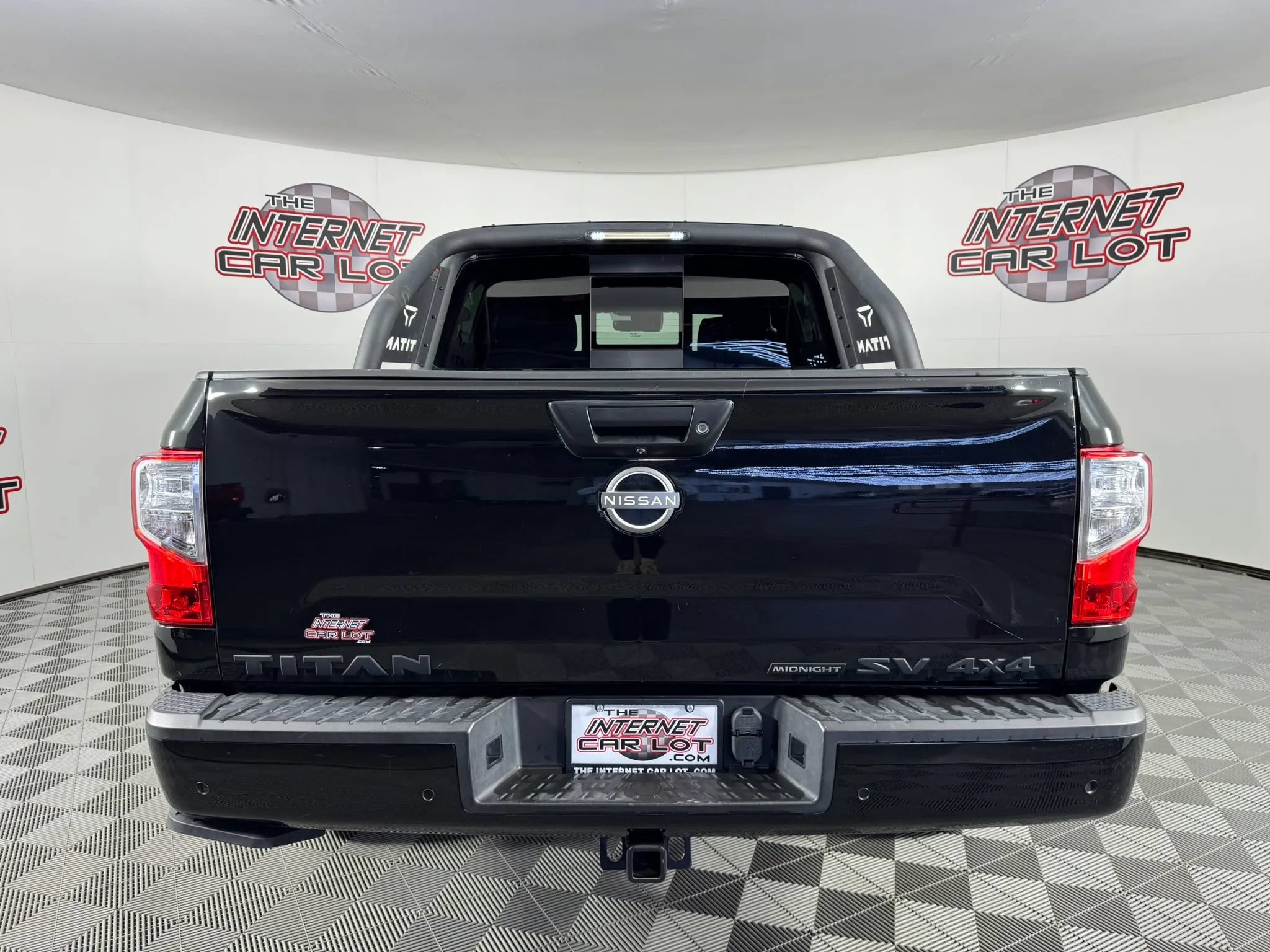 Used 2024 Nissan Titan SV w/ SV Convenience Package AWD/4WD image 6