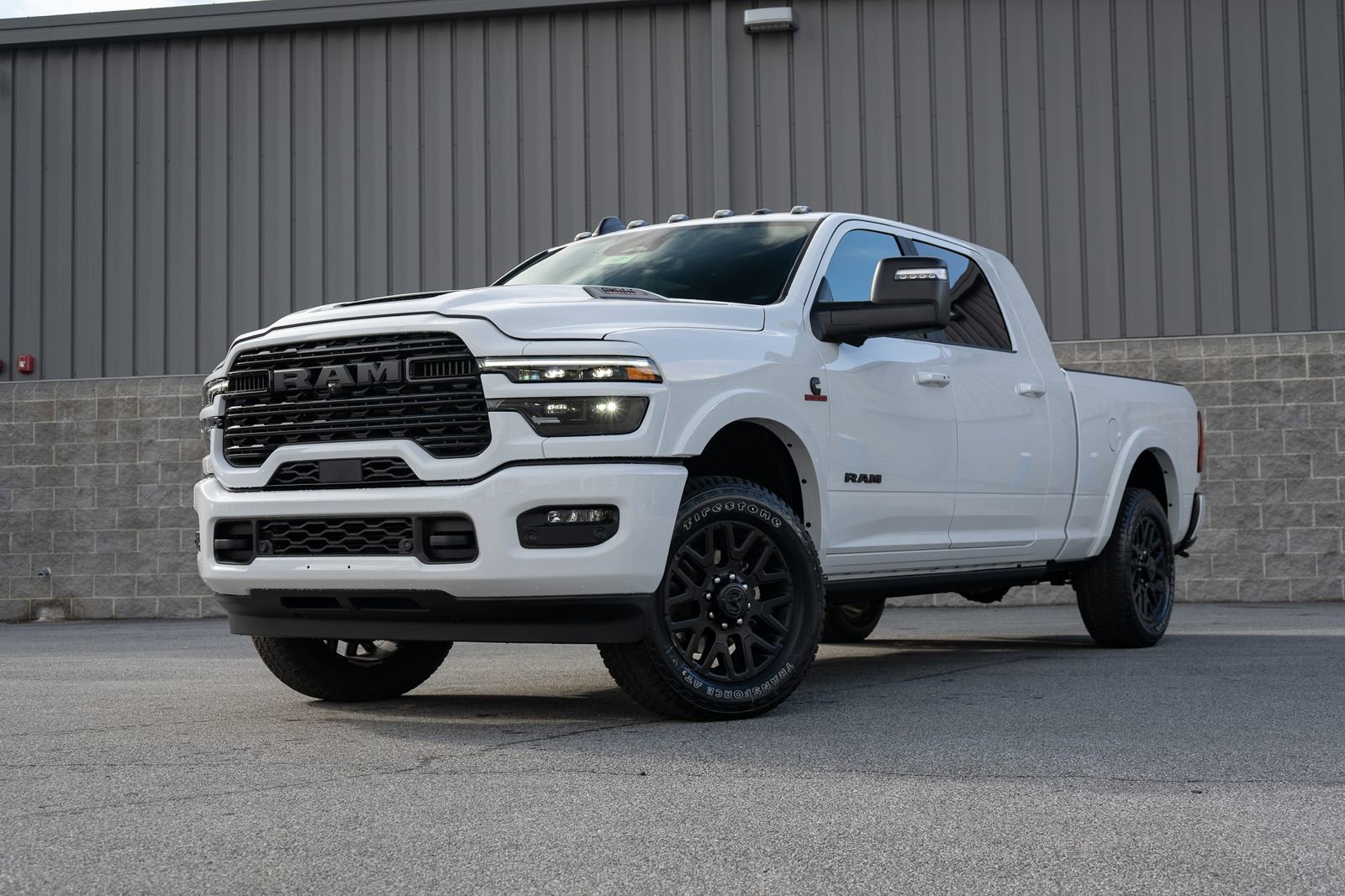 New 2026 RAM 2500 Limited AWD/4WD image 2