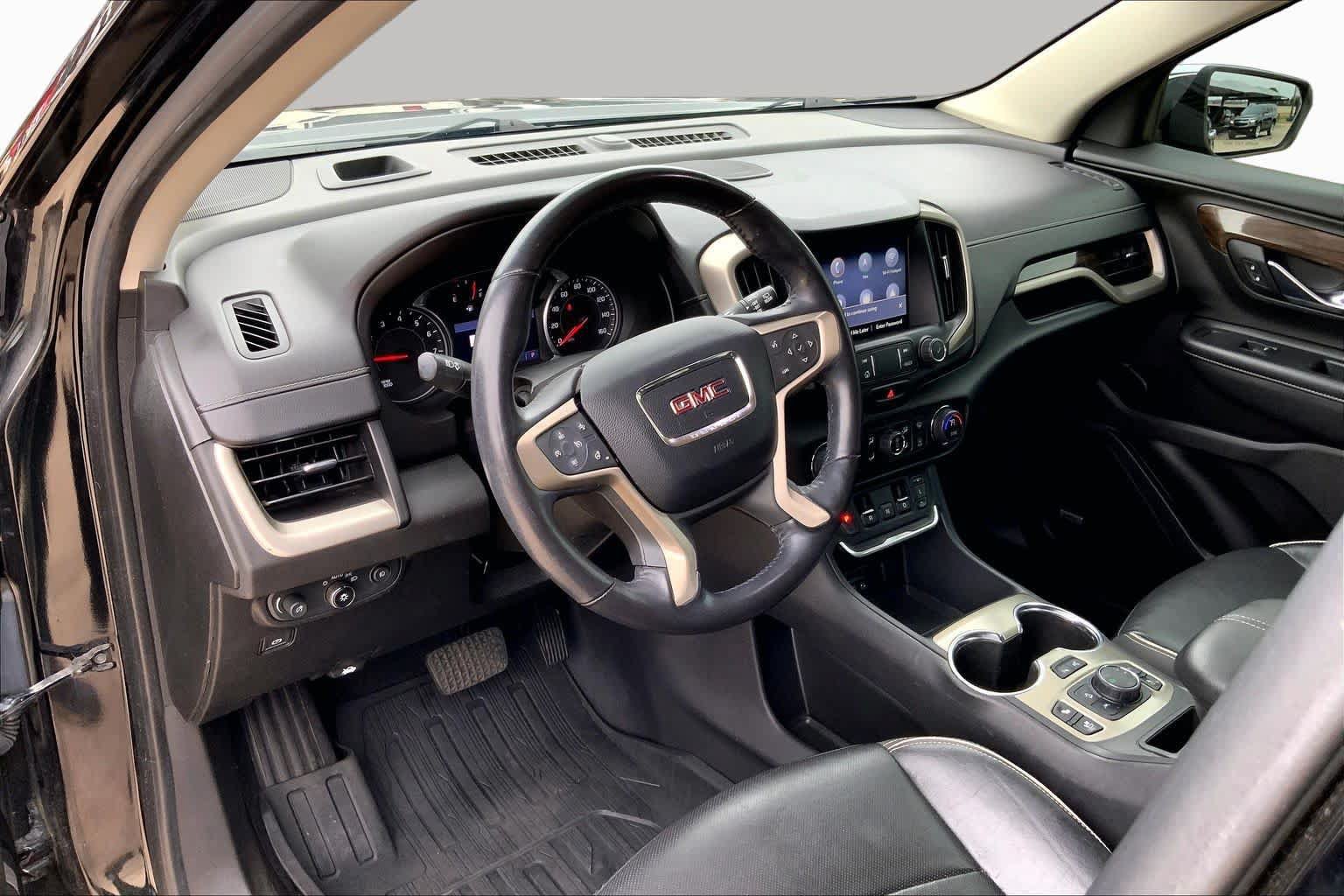 Used 2019 GMC Terrain Denali w/ Advanced Safety Package AWD/4WD image 17