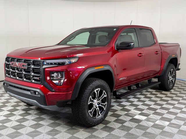 Used 2025 GMC Canyon AT4 w/ Technology Plus Package AWD/4WD image 2