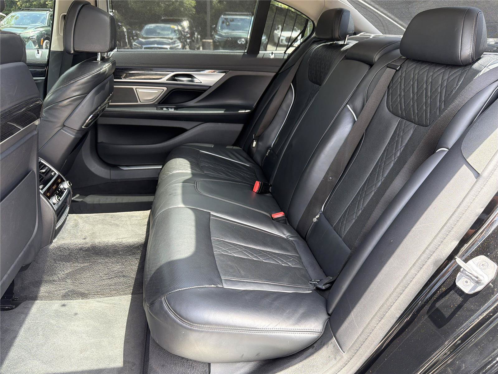 Used 2020 BMW 740i xDrive w/ Premium Package AWD/4WD image 22