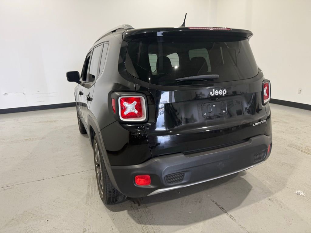 Used 2016 Jeep Renegade Limited image 7