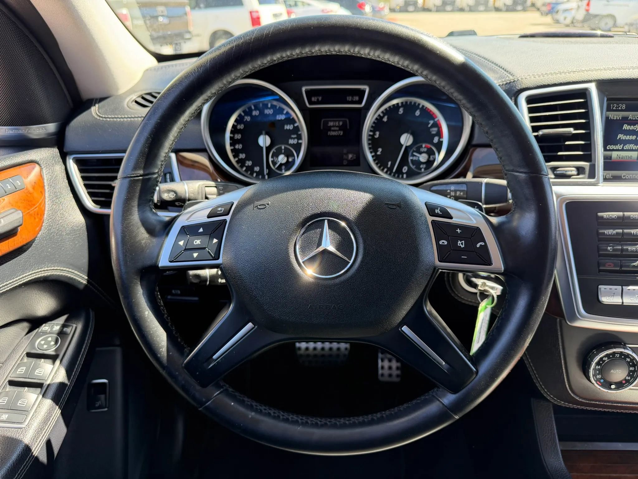 Used 2015 Mercedes-Benz ML 400 4MATIC image 11