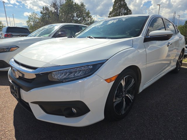 Used 2018 Honda Civic Touring image 3