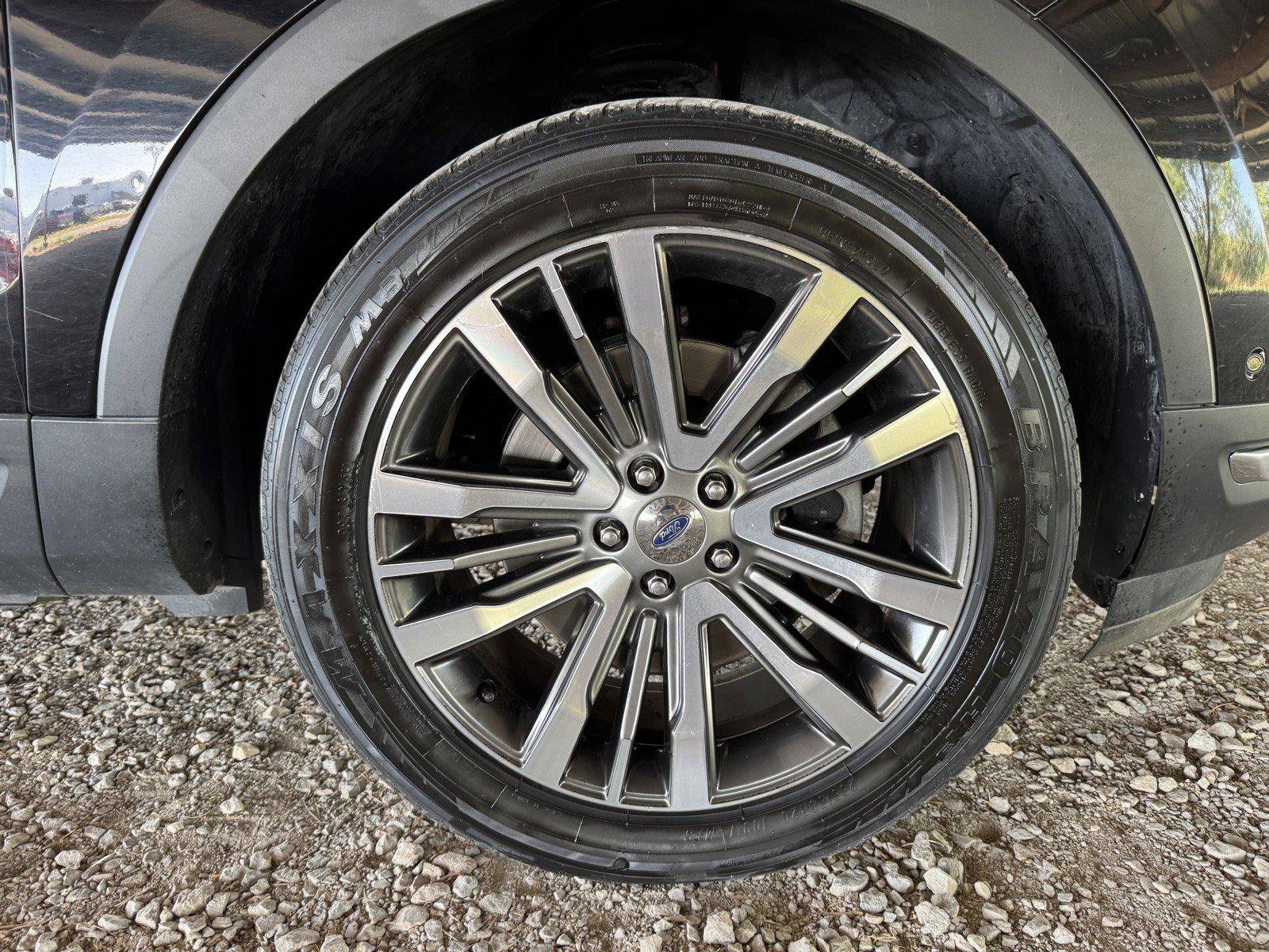 Used 2018 Ford Explorer Platinum AWD/4WD image 50