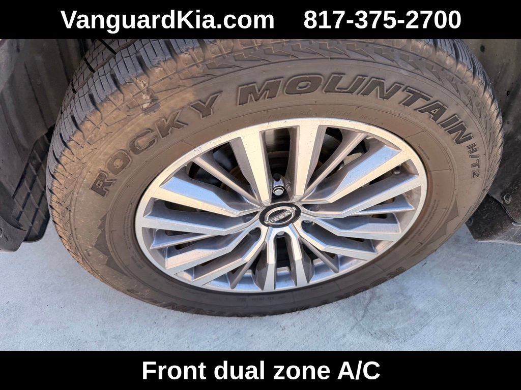 Used 2022 Nissan Armada SV w/ SV Appearance Package RWD image 8
