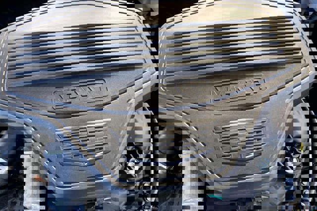 Used 2025 Cadillac XT6 Premium Luxury image 33