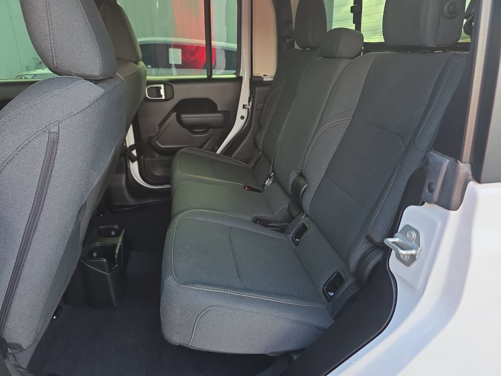 Used 2025 Jeep Gladiator Sport AWD/4WD image 12