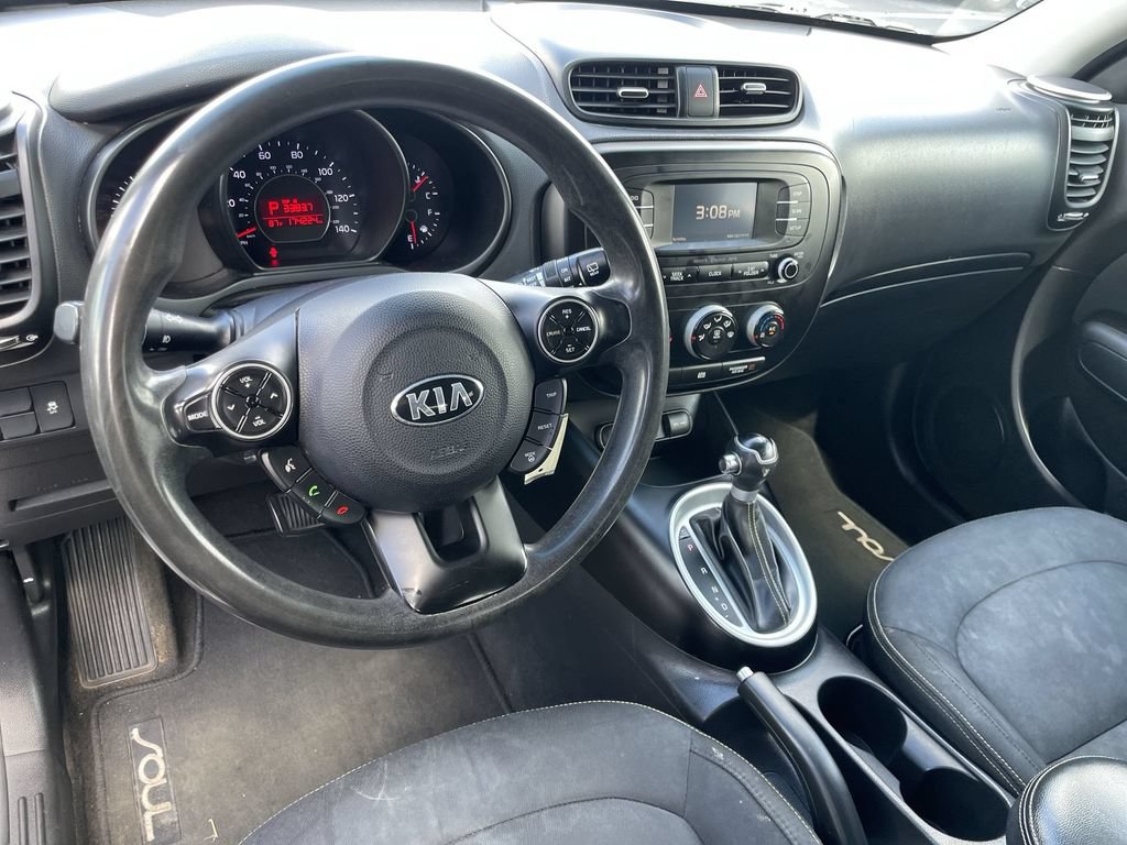 Used 2016 Kia Soul + FWD image 9