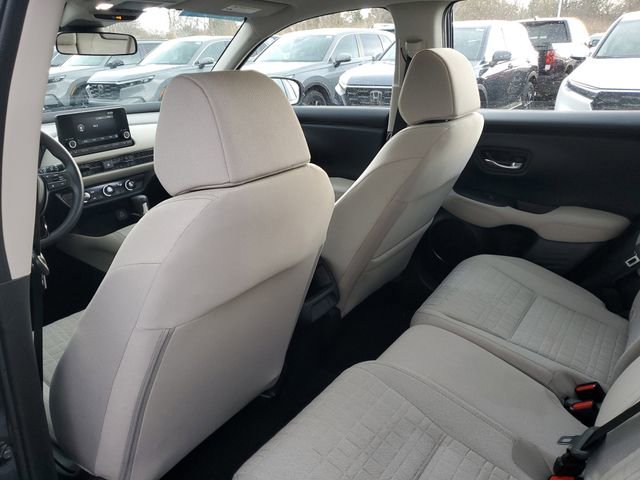Used 2023 Honda HR-V LX image 9