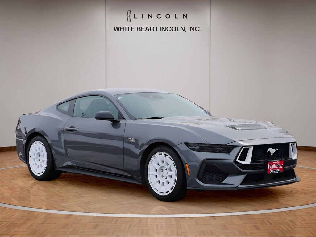 Used 2026 Ford Mustang GT Premium w/ GT Performance Package image 3