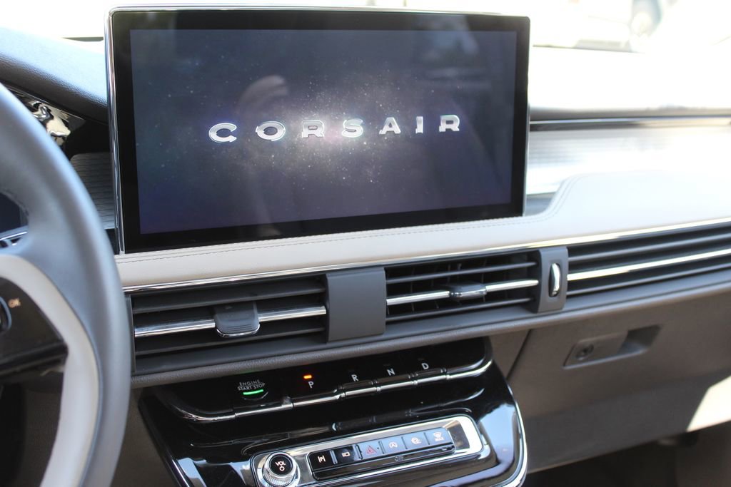 Used 2023 Lincoln Corsair FWD w/ Equipment Group 101A image 14