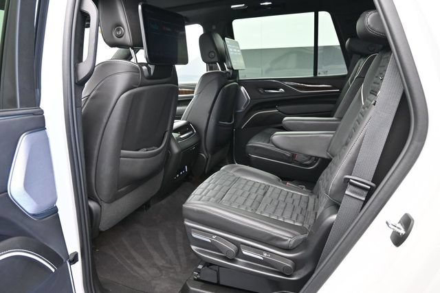 Used 2024 Cadillac Escalade Sport Platinum w/ LPO, Floor Liner Package AWD/4WD image 16