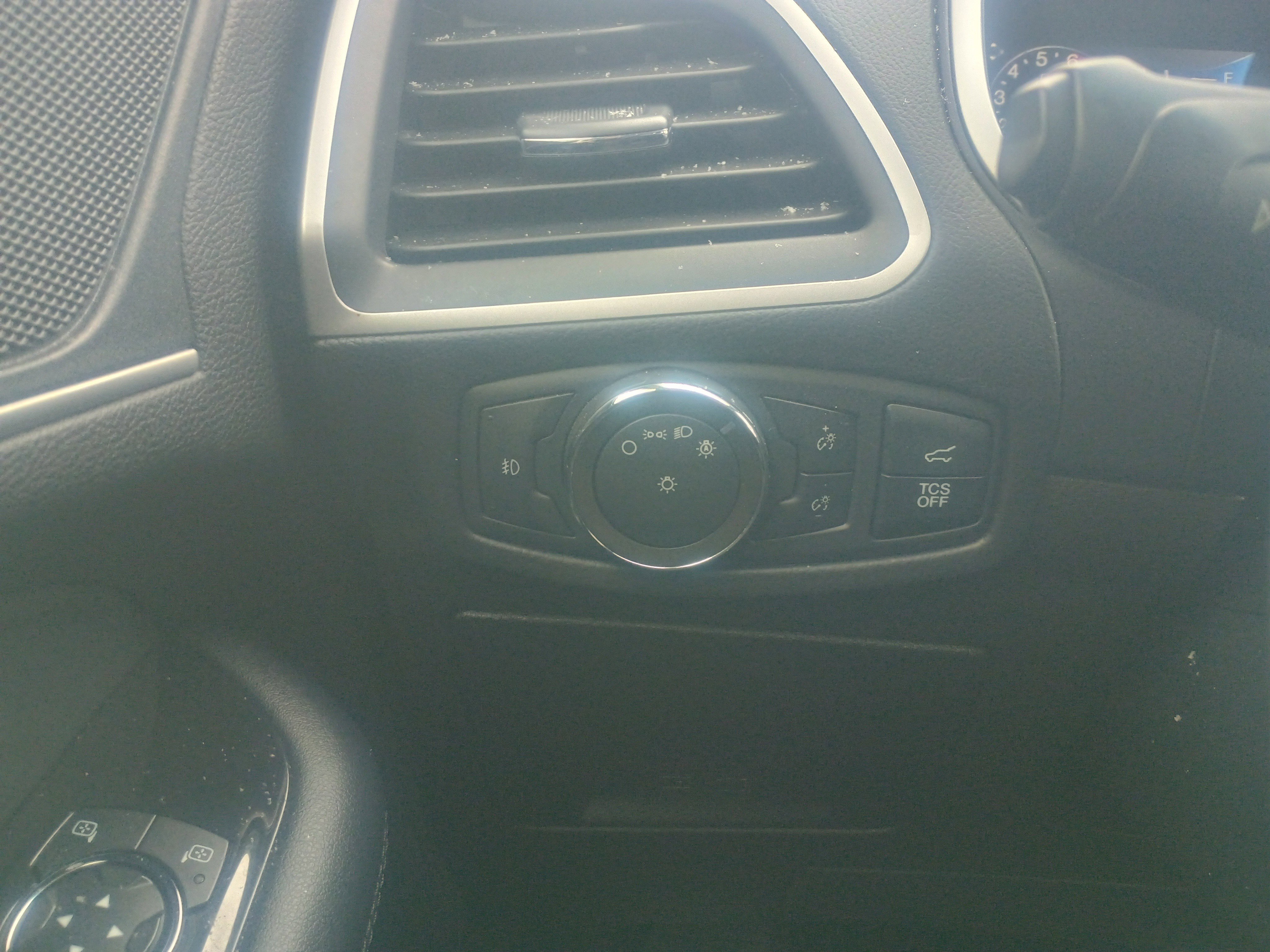 Certified 2020 Ford Edge SEL w/ Convenience Package image 21